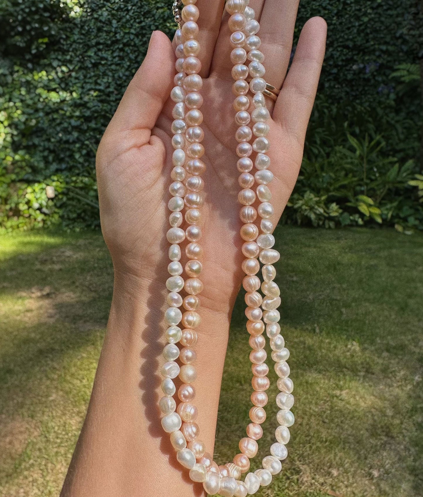 Pearl Necklace |Iridescent