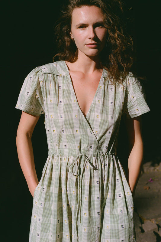 The Dawn Dress Petites | Linden Picnic Floral