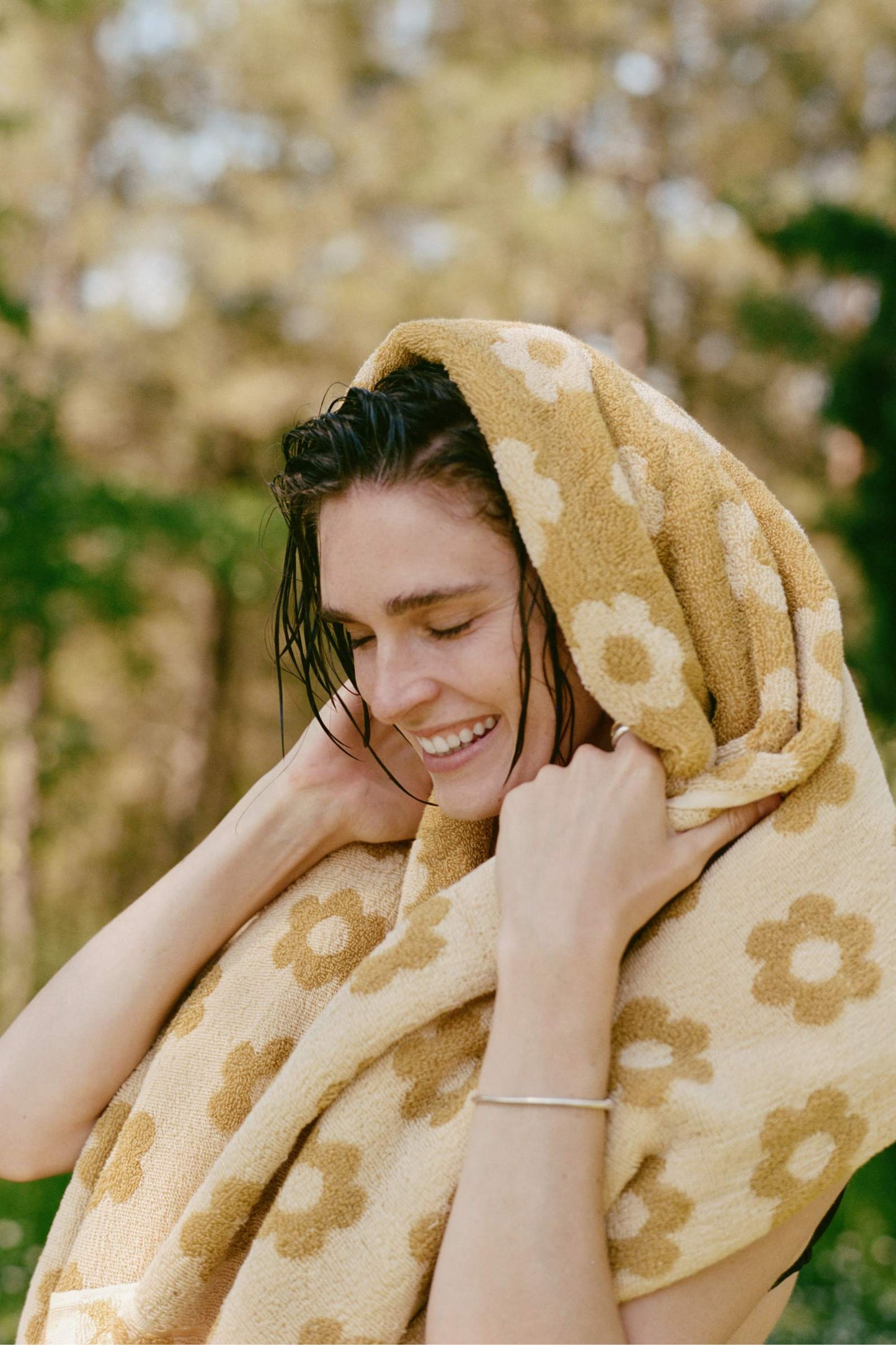 Daisy Beach Towel | Sunshine Daisy