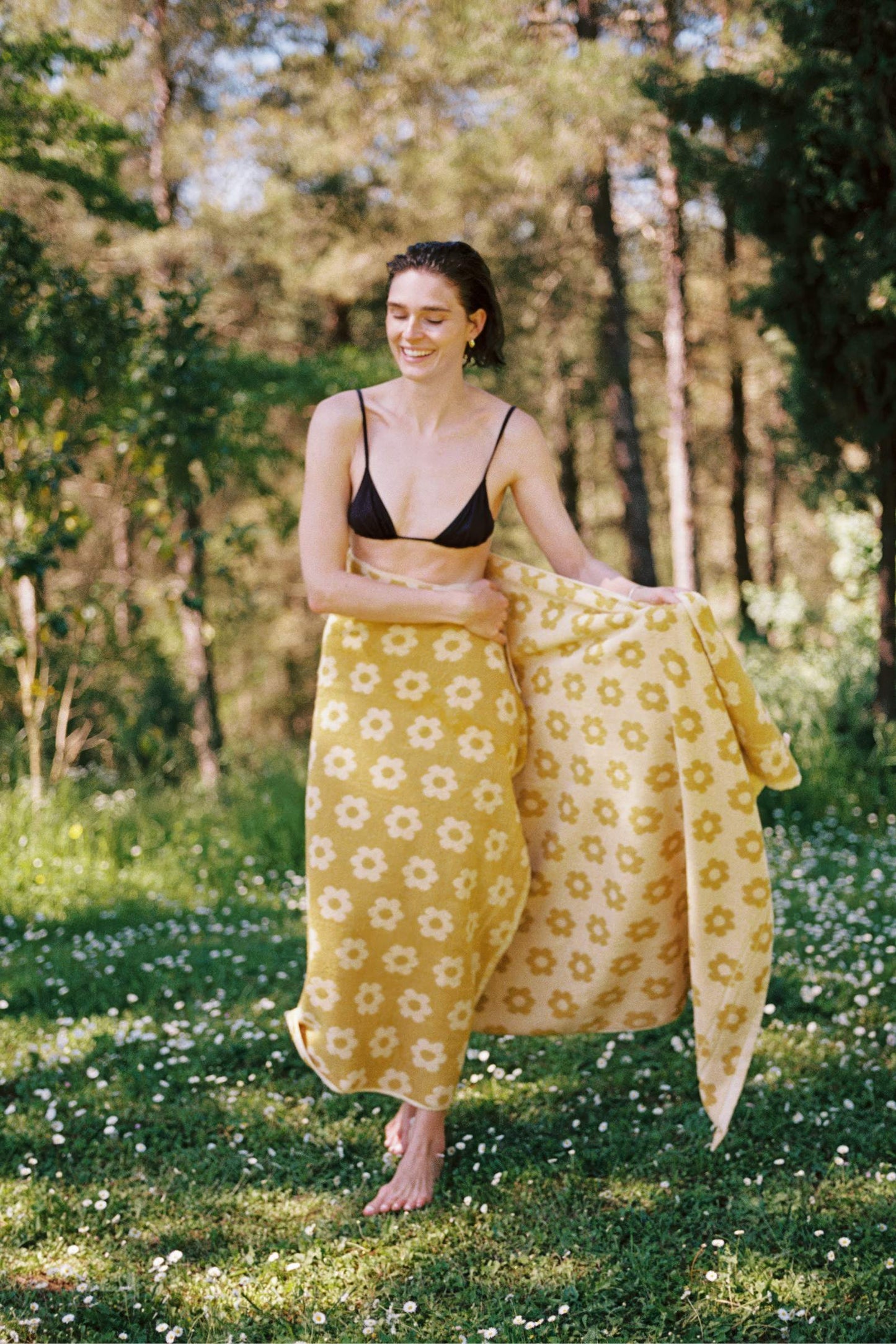 Daisy Beach Towel | Sunshine Daisy