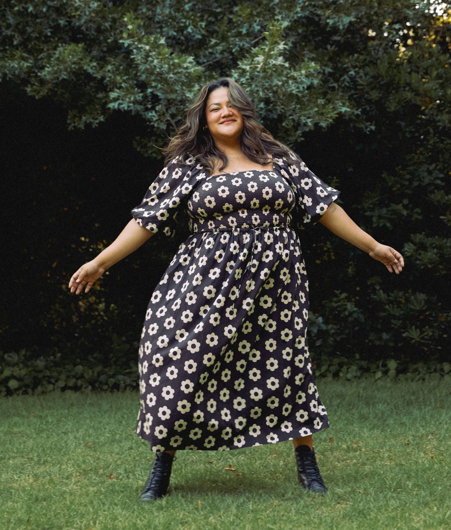 The Katrina Dress Extended | Noir Daisy