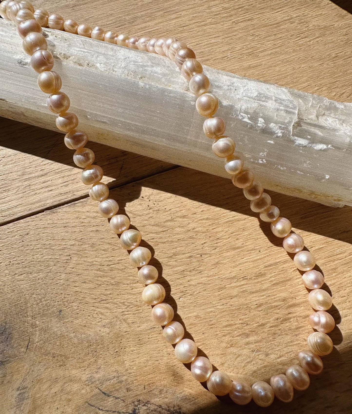 Pearl Necklace |Iridescent